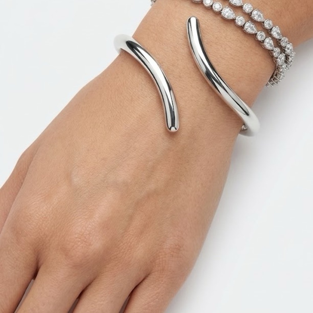Elegant Silver cuff